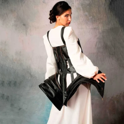 Vestido negro de cuero