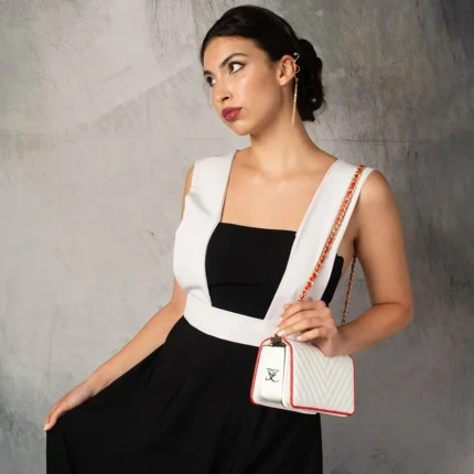 Bolso blanco y rojo