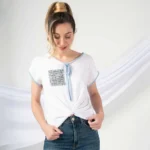 Camiseta con nudo