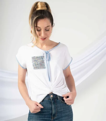 Camiseta con nudo
